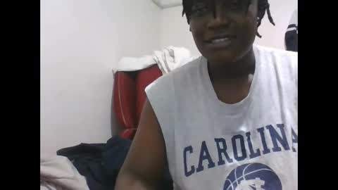 Snapshot of vee_tommy chatting on March 29, 2:00 am Vee tommy online show from March 29, 2:00 am