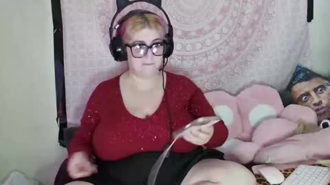 Snapshot of veelehanex3 chatting on December 17, 3:39 am Veronica Lehane online show from December 17, 3:39 am