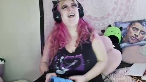 Snapshot of veelehanex3 chatting on January 9, 5:00 pm Veronica Lehane online show from January 9, 5:00 pm