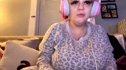 Snapshot of veelehanex3 chatting on January 26, 7:42 am Veronica Lehane online show from January 26, 7:42 am