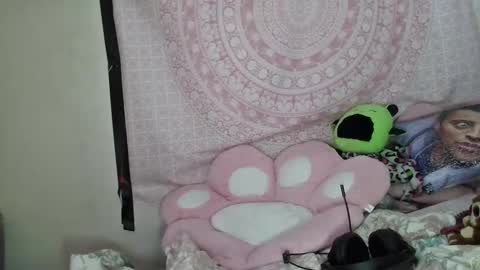 Snapshot of veelehanex3 chatting on February 6, 4:36 pm Veronica Lehane online show from February 6, 4:36 pm