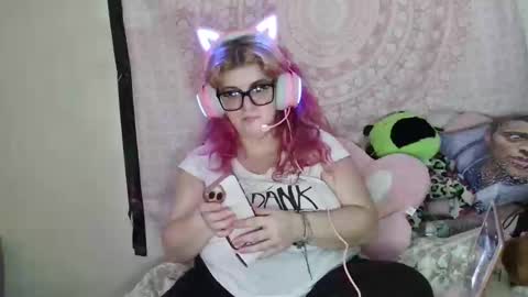 Snapshot of veelehanex3 chatting on February 7, 7:50 am Veronica Lehane online show from February 7, 7:50 am