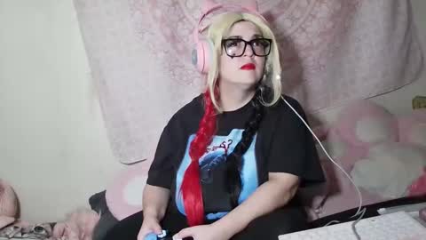 Snapshot of veelehanex3 chatting on October 15, 3:39 am Veronica Lehane online show from October 15, 3:39 am