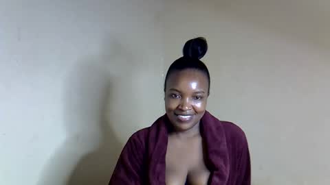 veesazii online show from February 12, 7:25 am