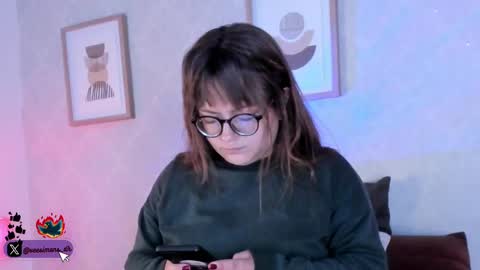 Vee Simons online show from September 19, 7:47 pm