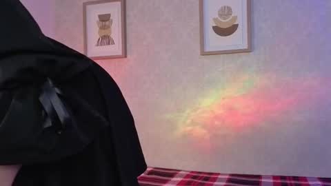 Vee Simons online show from October 24, 12:08 am