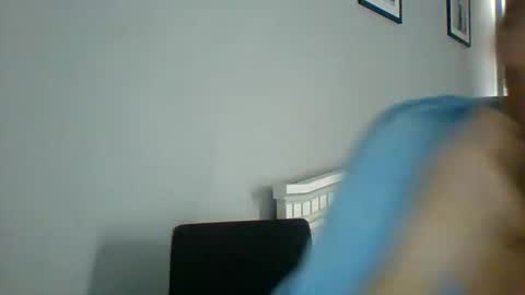 Veessa online show from April 23, 9:30 am