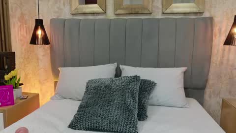 Snapshot of vega_sara chatting on May 28, 8:06 pm Mia brando online show from May 28, 8:06 pm