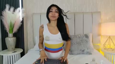 Mia brando online show from July 3, 7:53 pm