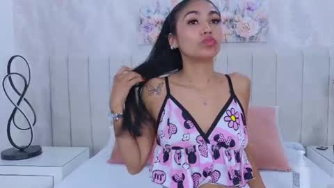 Mia brando online show from July 6, 7:38 pm