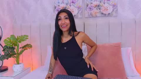 Mia brando online show from July 7, 7:51 pm