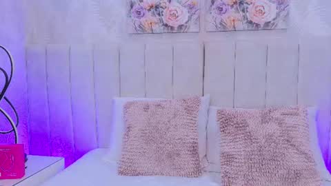 Mia brando online show from July 23, 8:07 pm