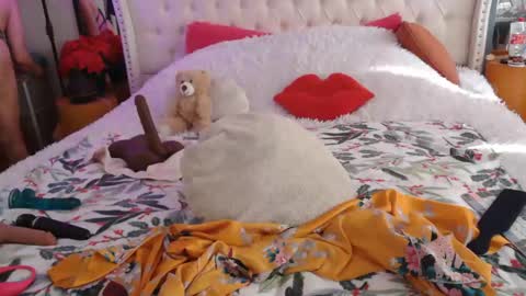 Vegas Dani online show from December 4, 7:33 pm