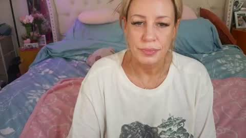 Vegas Dani online show from July 5, 10:06 pm