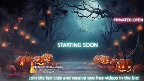 vegas_romance online show from October 12, 11:15 pm