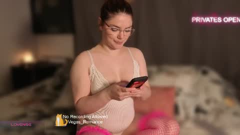 vegas_romance online show from July 11, 2:25 am