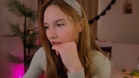 Maria online show from October 18, 1:34 pm