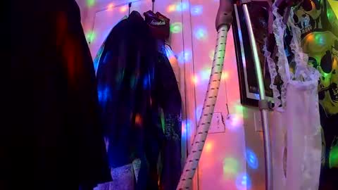 Snapshot of vegasmd chatting on February 20, 7:01 am vegasmd online show from February 20, 7:01 am