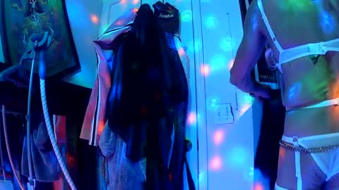 Snapshot of vegasmd chatting on February 22, 2:17 am vegasmd online show from February 22, 2:17 am