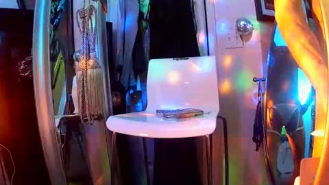 Snapshot of vegasmd chatting on March 3, 4:47 am vegasmd online show from March 3, 4:47 am