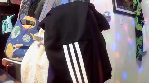 Snapshot of vegasmd chatting on March 4, 11:32 pm vegasmd online show from March 4, 11:32 pm