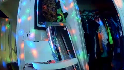 Snapshot of vegasmd chatting on March 6, 11:25 am vegasmd online show from March 6, 11:25 am