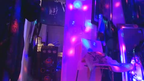 Snapshot of vegasmd chatting on March 7, 11:49 pm vegasmd online show from March 7, 11:49 pm