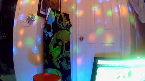 Snapshot of vegasmd chatting on March 11, 3:05 am vegasmd online show from March 11, 3:05 am