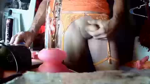 Snapshot of vegasmd chatting on October 14, 4:57 am vegasmd online show from October 14, 4:57 am