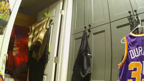 Snapshot of vegasmd chatting on October 27, 2:48 am vegasmd online show from October 27, 2:48 am