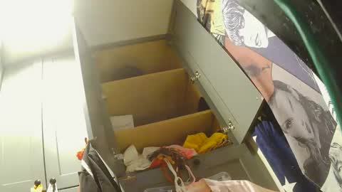 Snapshot of vegasmd chatting on October 29, 1:19 am vegasmd online show from October 29, 1:19 am