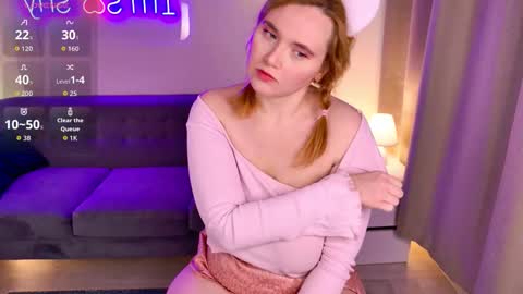 Snapshot of veil_vex chatting on October 20, 1:00 pm Cassie online show from October 20, 1:00 pm