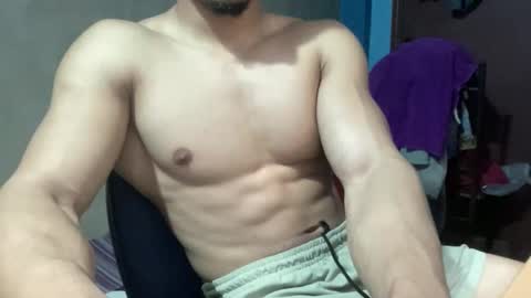 veilofstrength11 online show from October 28, 9:57 am