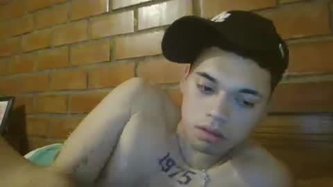 velasmanu1 online show from October 24, 12:19 am