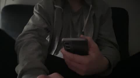 Snapshot of velian_hard chatting on November 24, 6:29 pm velian_hard online show from November 24, 6:29 pm