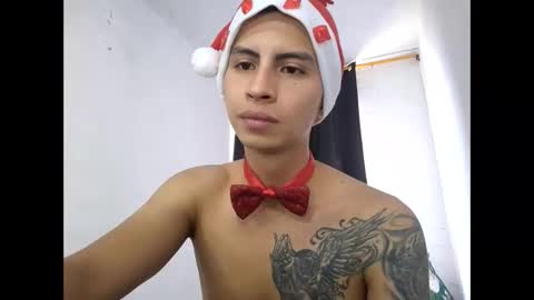 Snapshot of velk_hot1 chatting on December 31, 3:31 pm velk_hot1 online show from December 31, 3:31 pm