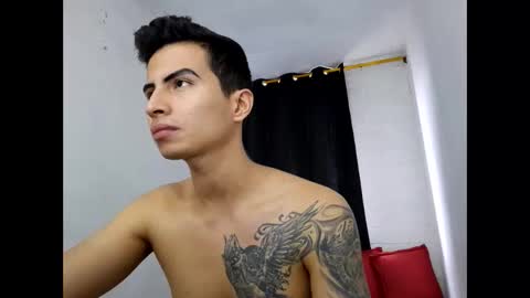 Snapshot of velk_hot1 chatting on January 23, 3:54 pm velk_hot1 online show from January 23, 3:54 pm