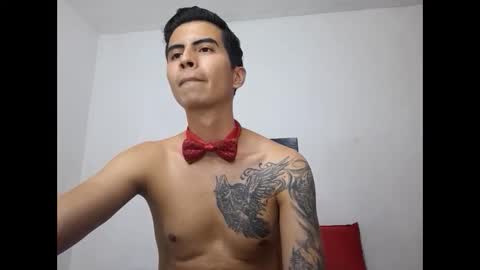 Snapshot of velk_hot1 chatting on February 12, 11:41 pm velk_hot1 online show from February 12, 11:41 pm