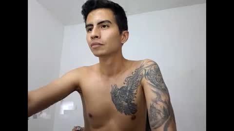 Snapshot of velk_hot1 chatting on February 14, 12:51 am velk_hot1 online show from February 14, 12:51 am