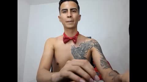 Snapshot of velk_hot1 chatting on February 22, 12:38 am velk_hot1 online show from February 22, 12:38 am