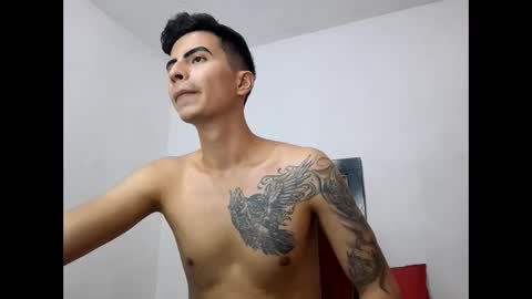 Snapshot of velk_hot1 chatting on February 25, 5:36 pm velk_hot1 online show from February 25, 5:36 pm