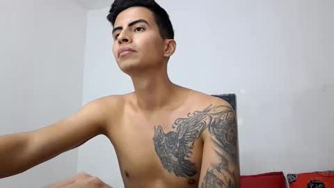 Snapshot of velk_hot1 chatting on March 8, 4:23 am velk_hot1 online show from March 8, 4:23 am