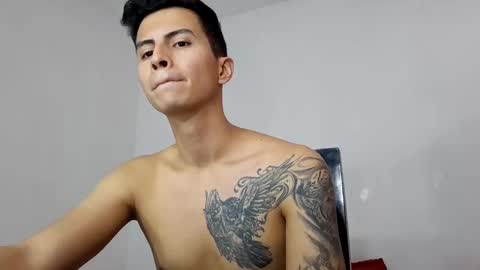 Snapshot of velk_hot1 chatting on March 9, 4:44 pm velk_hot1 online show from March 9, 4:44 pm