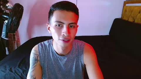 velk_hot1 online show from April 25, 2:47 pm