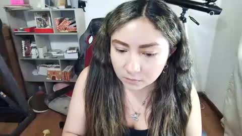 Im VelaI will be Christmas and New Year with my family December 22 to January 13 I will miss you guys. online show from November 25, 10:10 pm