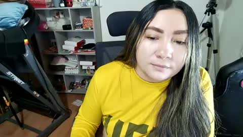 Snapshot of vellarossa chatting on July 7, 6:47 am Im VelaI will be Christmas and New Year with my family December 22 to January 13 I will miss you guys. online show from July 7, 6:47 am