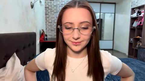 LisaWens online show from February 3, 2:33 pm