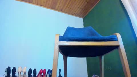 Sara online show from December 23, 12:30 am