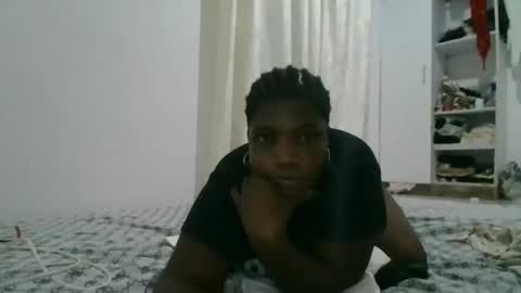 velvet001 online show from March 23, 7:18 pm