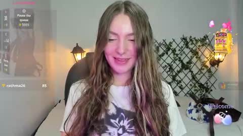 Sophi  online show from February 1, 4:38 pm